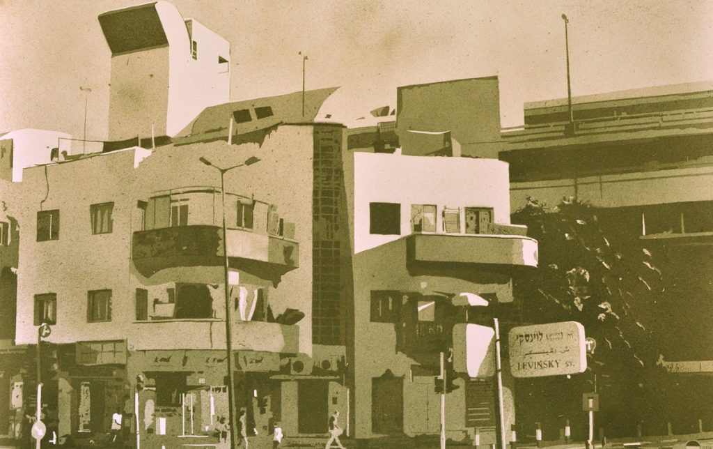 בוגרי המחלקה לאמנות רב-תחומית נבחרו להציג מעבודותיהם במסגרת חממת האמנים של יריד "צבע טרי"