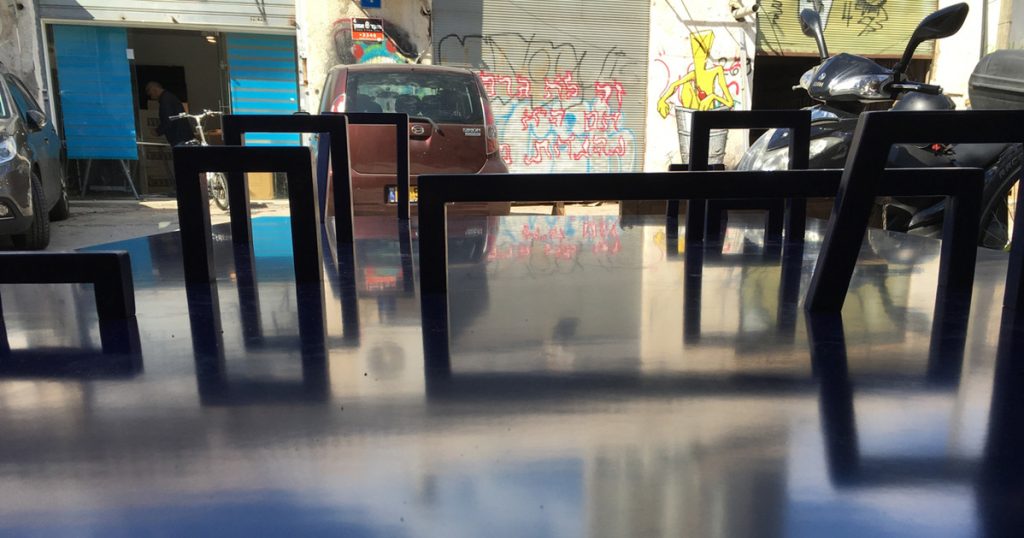 קורס עיצוב תצוגה תשע"ו: חלון הראווה של רוני ליאני