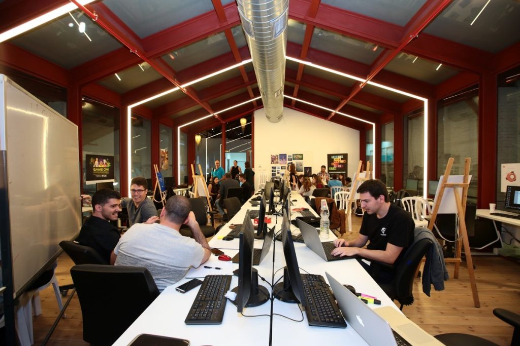 Call for students to participate in the Second National Hackathon in industrial engineering and management