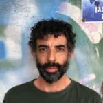 תמונת פורטרט של עודד ובמן, מרצה במחלקה לעיצוב תעשייתי
