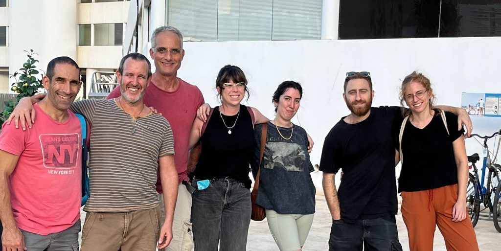 עושים מקום: המחלקה לעיצוב תעשייתי נרתמת למען המפונים