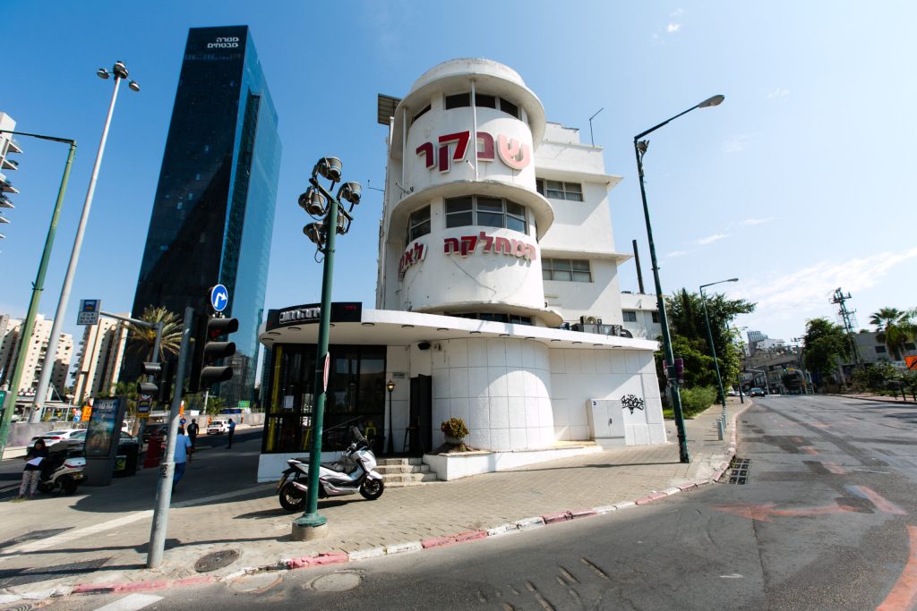 תערוכת הפיסול החדשה של פרופ׳ אוריאל מירון