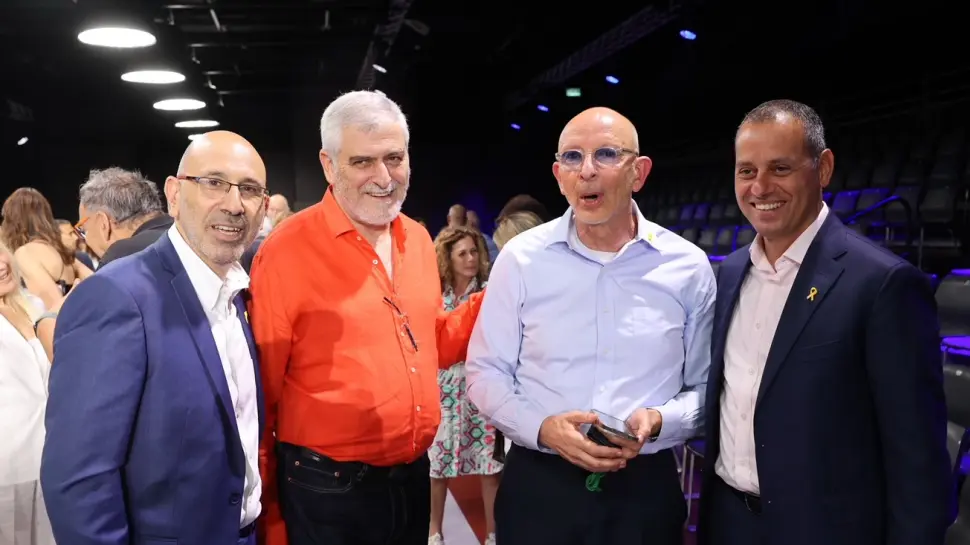 גלובס: תצוגת האופנה השנתית של שנקר